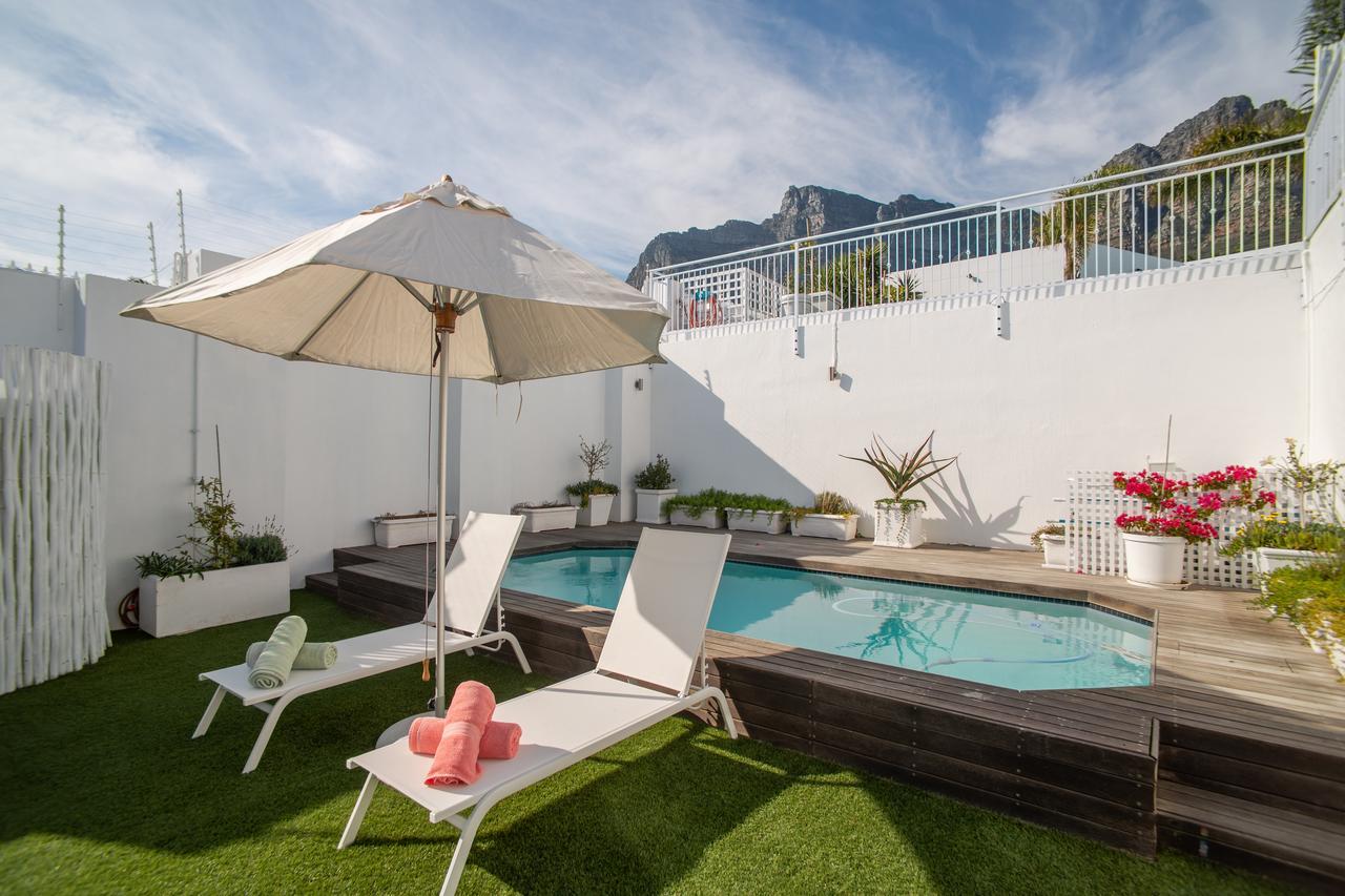 Funkey Villas Cape Town Exterior photo
